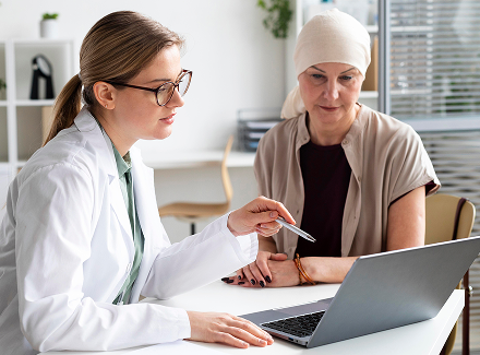 woman-with-skin-cancer-talking-with-doctor 2